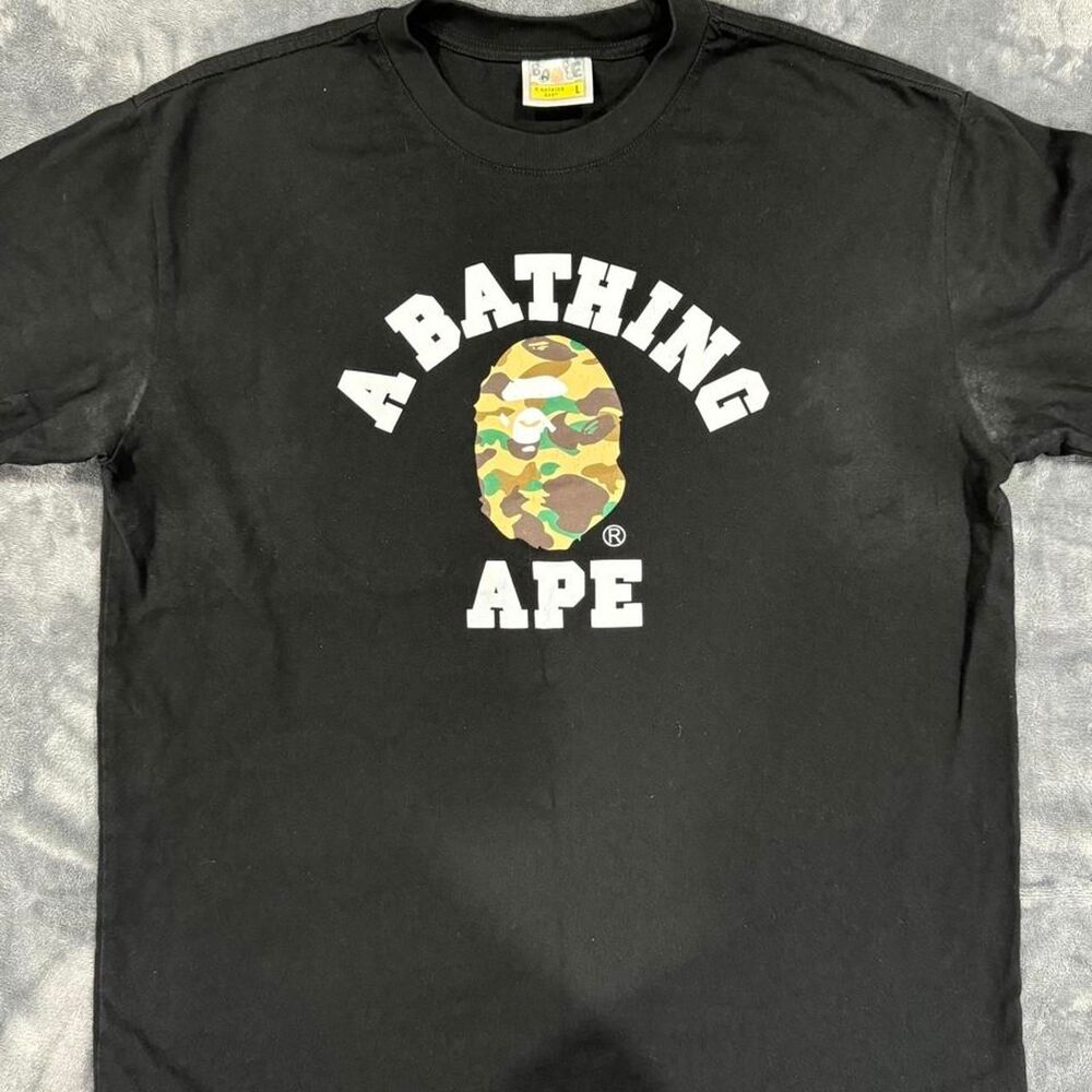 Bape Men's Black T-shirt